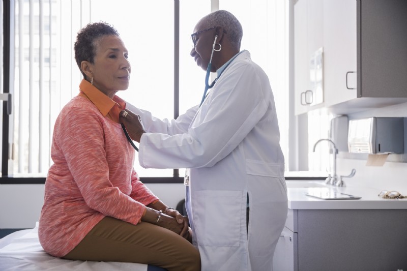 মেডিকেয়ার কভারেজ সীমা:8 টি জিনিস আসল মেডিকেয়ার কভার করে না 
