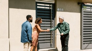 Verzekeringsvereisten voor verhuurders in Californië:wat u moet weten 